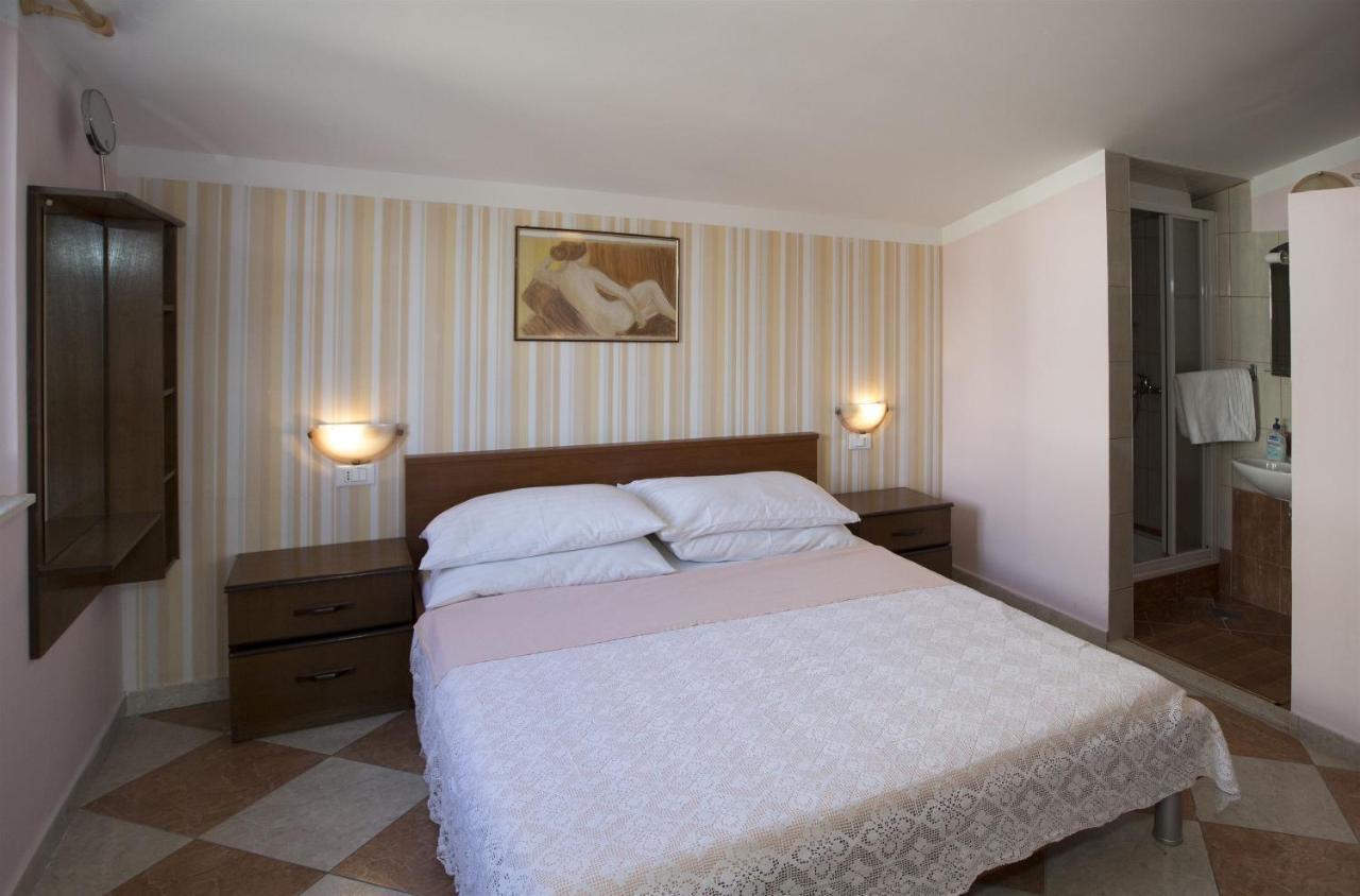 Apartments Gudelj Trogir Exteriér fotografie